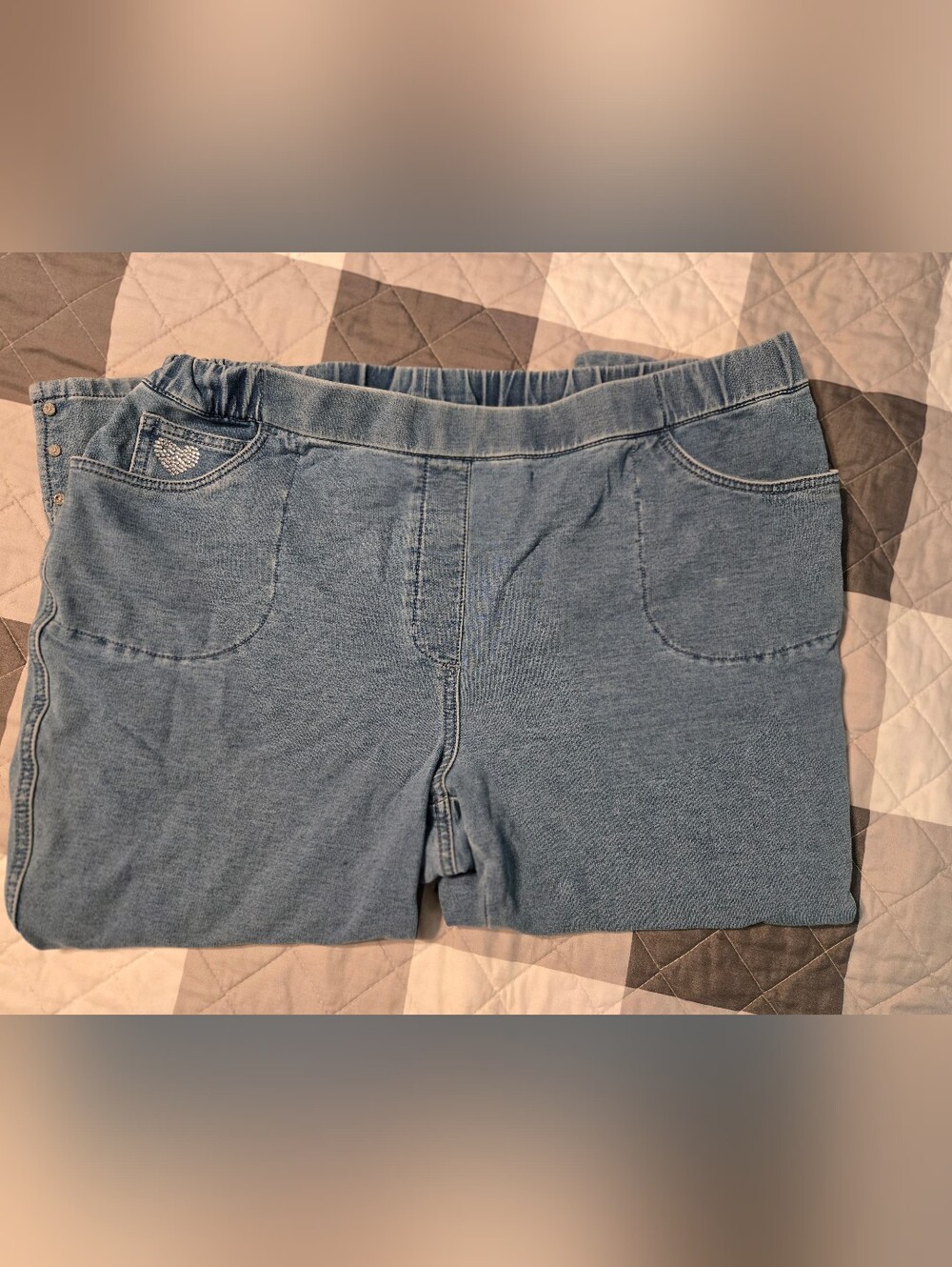 Quacker Factory Light Wash Denim Capri, Size 1X